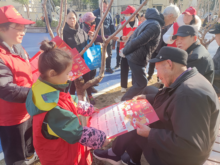 环南街道开展节后大平安宣传活动