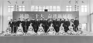 “文艺轻骑兵”来演出