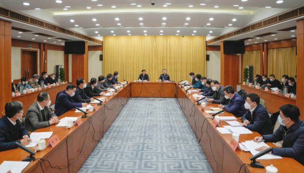 黄建发：推动信访工作开新局谋新篇走前列