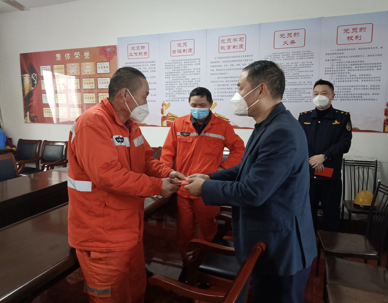 上门送上新春祝福