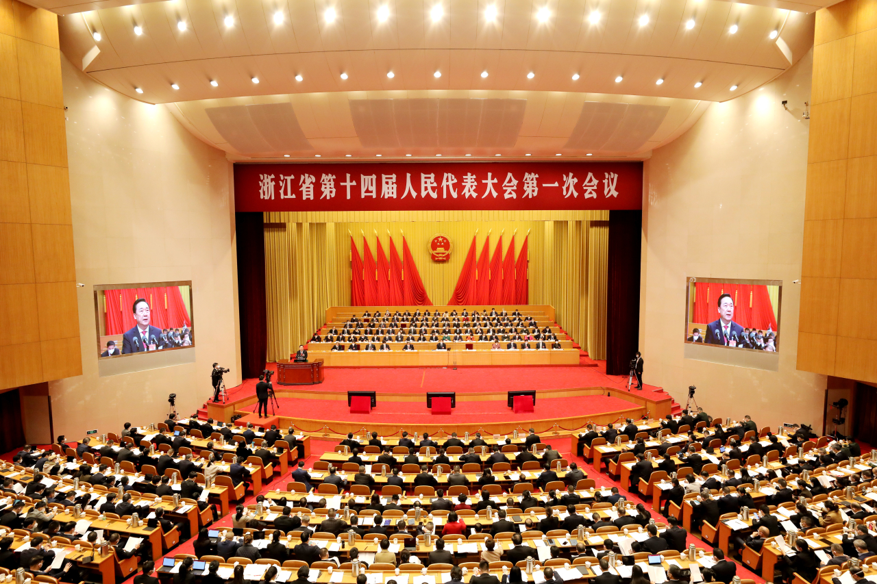 1月12日，浙江省十四届人大一次会议在省人民大会堂开幕。《浙江日报》记者 魏志阳 周旭辉 俞碧寅 摄.jpg